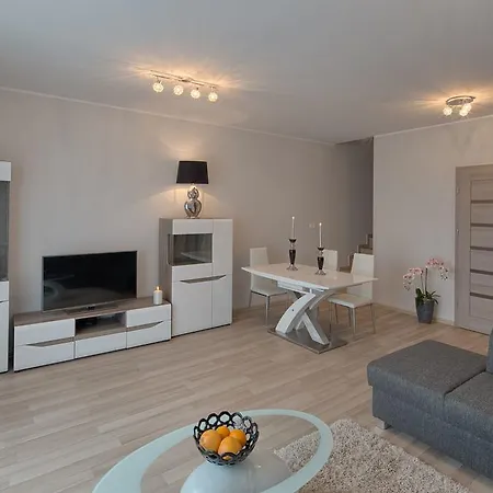 City Aparthotel Wola Hotel apartamentowy 3*