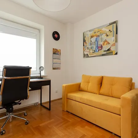 Aleja Jana Pawla Ii By Renters Apartment