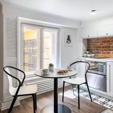 Apartament Good - Krakowskie Przedmieście 19