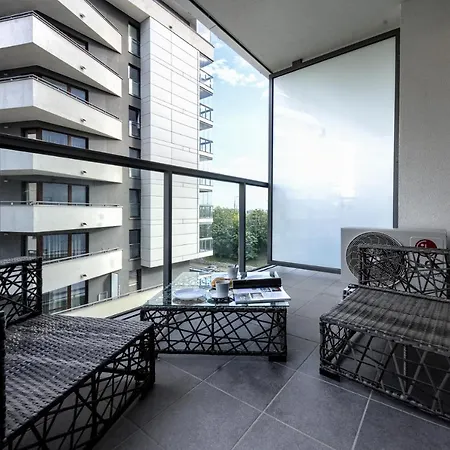 Apartamento Wola Luxury Varsovia