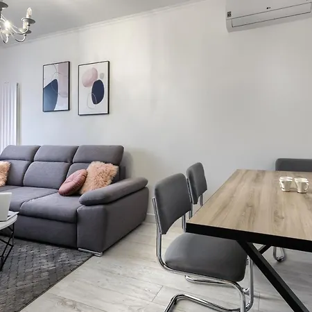 Apartamento Wola Luxury Varsovia