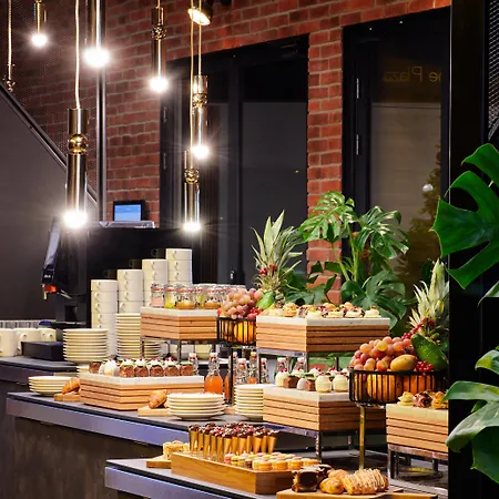 Hotell Crowne Plaza - - The Hub By Ihg 4*