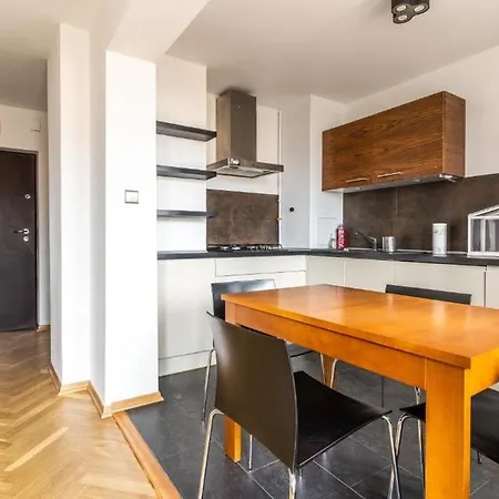 Golden Apartments - City Center - Twar44 Апартаменты *