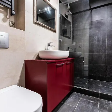 Golden Apartments - City Center - Twar44
