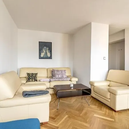 Golden Apartments - City Center - Twar44 Апартаменты