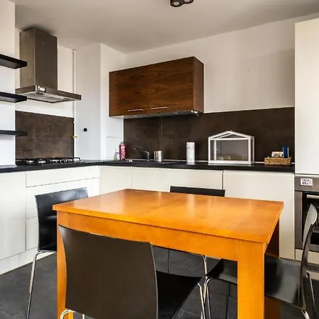 Golden Apartments - City Center - Twar44 Апартаменты