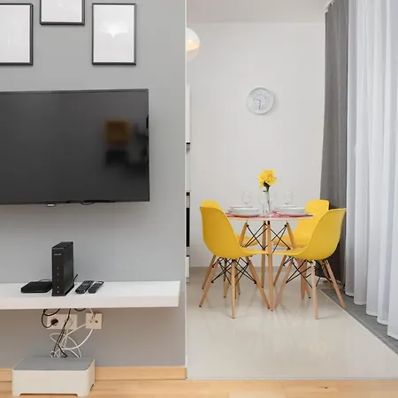 公寓 Wola Near Nocny Market By Renters 华沙