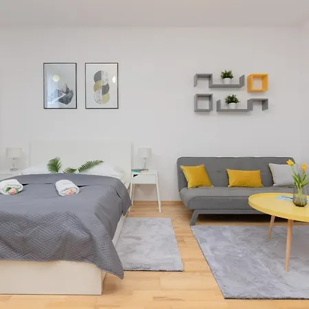 公寓 Wola Near Nocny Market By Renters 华沙
