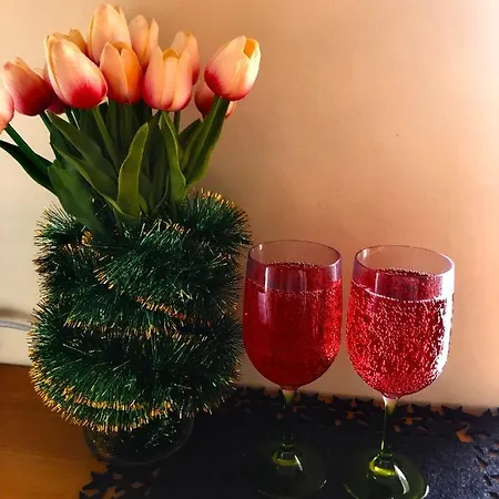 Zwykle Mieszkanie Na Wilenska, Trzy Przystanki Do Starego Miasta,dwa Przystanki Do Szpitala Praskiego Appartement *