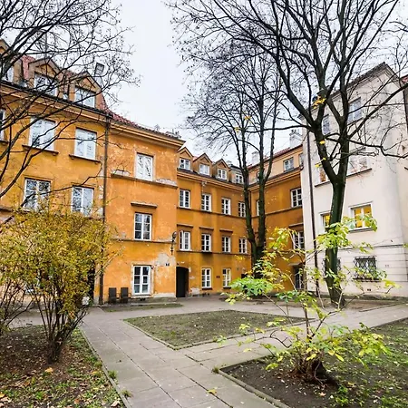 Old Town Eclectic For 6 People Varsovia