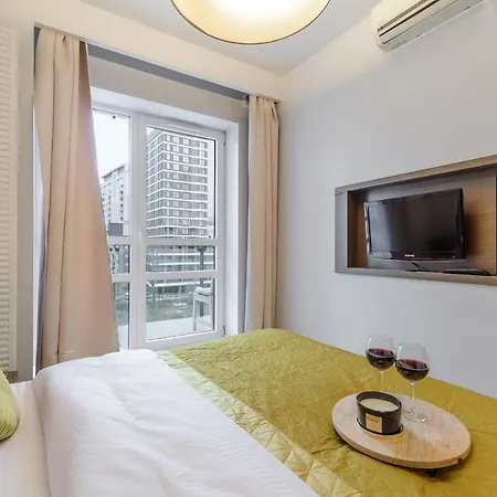 Daire Luxury In Platinum Tower Varşova