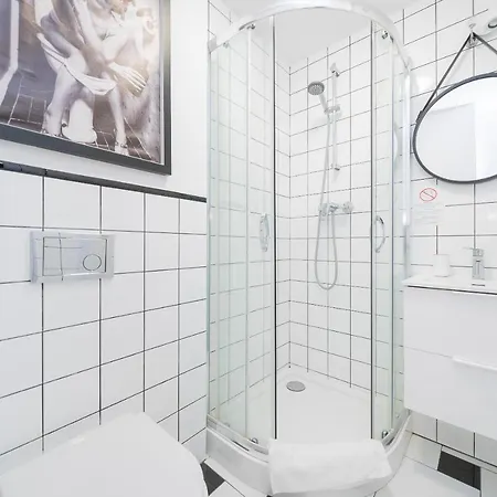 Unitapartaments Short Rent In By Metro Station Rondo Onz With 3bedrooms 23 Apartament