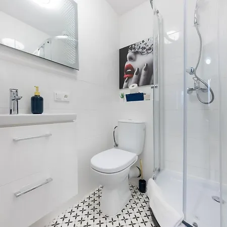 Unitapartaments Short Rent In By Metro Station Rondo Onz With 3bedrooms 23 Apartament