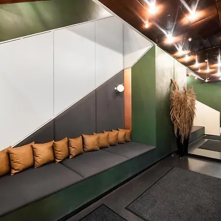 Browary Warszawskie Industrial Studio Apartment Warsaw