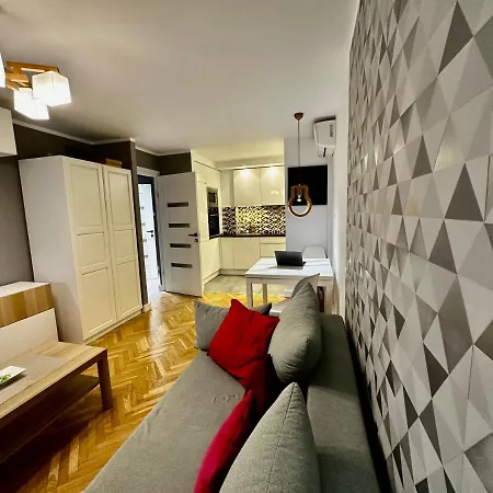 5 Air Condition Wifi 75'tv Netflix Hbo Appletv Varšava