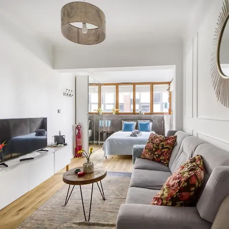 Centrum Pawia Deluxe- W Studiu Wentylator-fan Apartman *