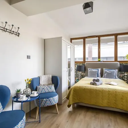 Centrum Pawia Deluxe- W Studiu Wentylator-fan Apartman *