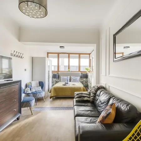 Centrum Pawia Deluxe- W Studiu Wentylator-fan Apartman *