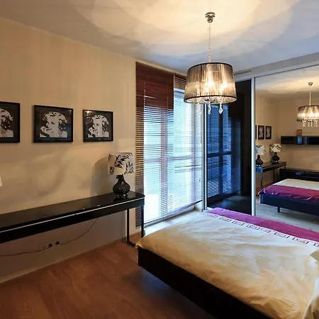 City Aparthotel Wola Hotel apartamentowy Warszawa