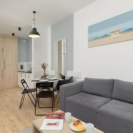 Wola Pet-friendly With Ac Slawinska By Renters 公寓