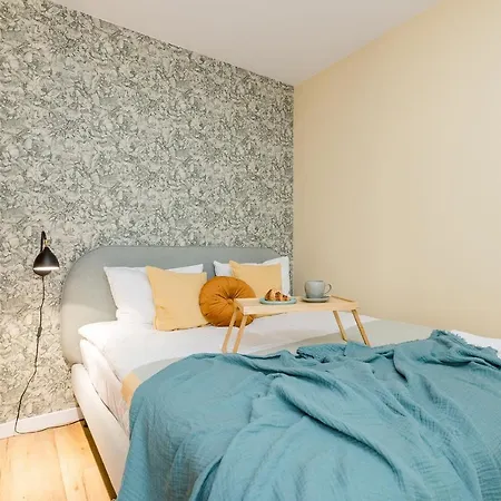Shortstaypoland Sierakowskiego Apartamento