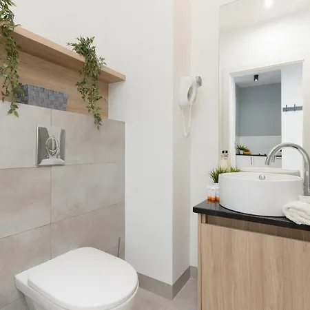 Wola Pet-friendly With Ac Slawinska By Renters 公寓
