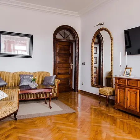 Pensión Halby Luxury Chmielna 73b Varsovia