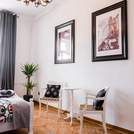 Halby Luxury Chmielna 73b Varsovia