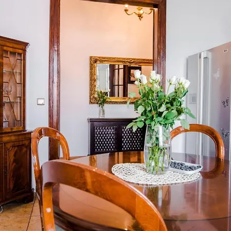 Halby Luxury Chmielna 73b Varsovia