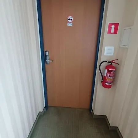 Appartement 10q - Z6 1004 Varsovie