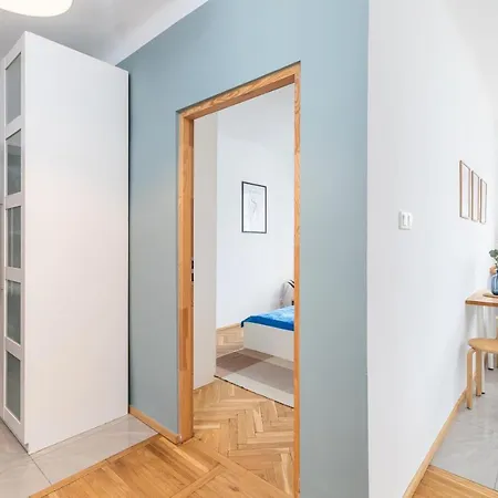 Superapart Nowolipki 23, Unwind In Urban Chic Appartement