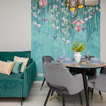 Turquoise Near The Royal Lazienki By Renters * ורשה