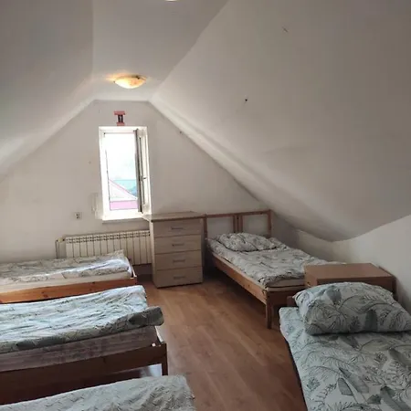 Stroma Guest * Varsovia