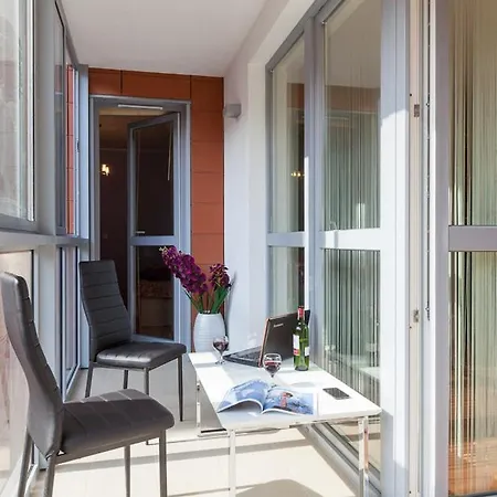 City Aparthotel Wola 3*