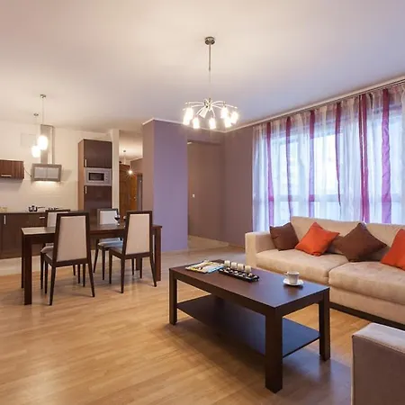 City Aparthotel Wola Hotel apartamentowy 3*