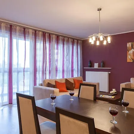 City Aparthotel Wola Hotel apartamentowy Warszawa