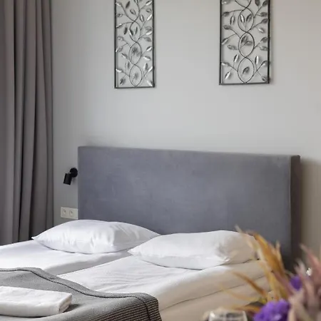Wola Pet-friendly With Ac Slawinska By Renters 公寓 *