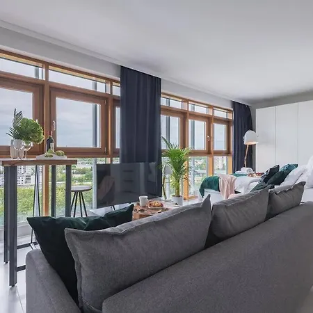Golden - With A View - 10th Floor - Slominskiego Apartament Warszawa