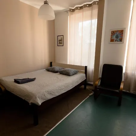 Hidden Peak - Guestrooms Homestay szállás *