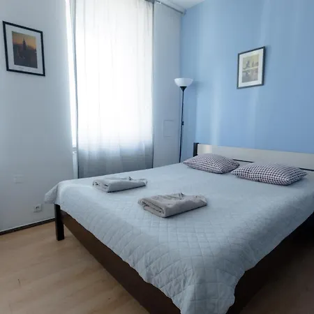 Hidden Peak - Guestrooms Homestay szállás *