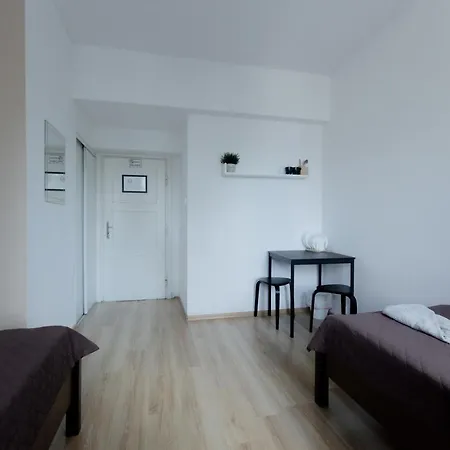 Hidden Peak - Guestrooms * Varsó
