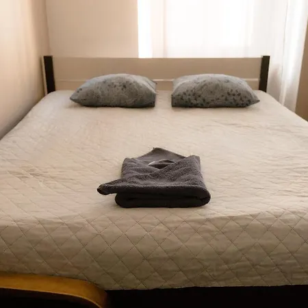 Hidden Peak - Guestrooms Homestay szállás *