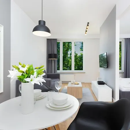 公寓 Wola Pet-friendly With Ac Slawinska By Renters