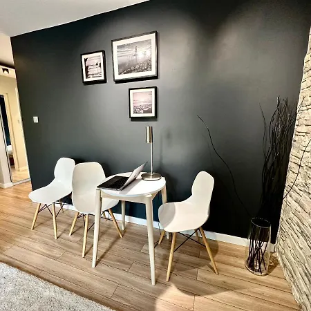 Apartament Neon 3 Silence Metro Wifi 85'tv Netflix Hbo
