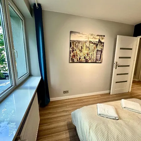 Neon 3 Silence Metro Wifi 85'tv Netflix Hbo Apartament Warszawa