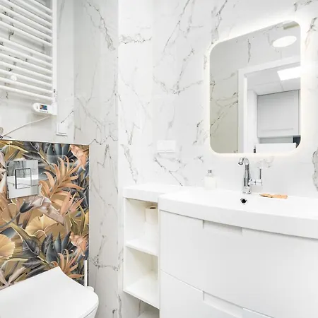 Bliska 17 A By Homeprime Warsaw