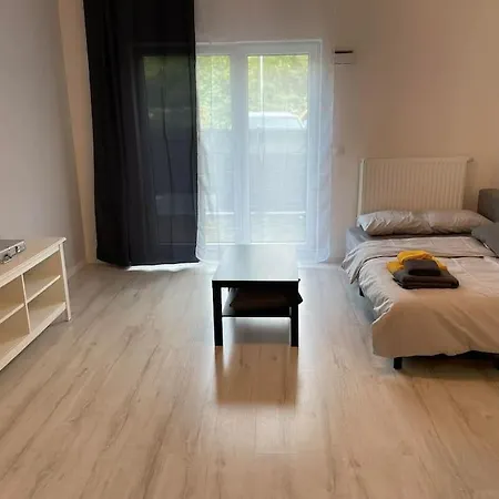 Apartament With Private Parking *