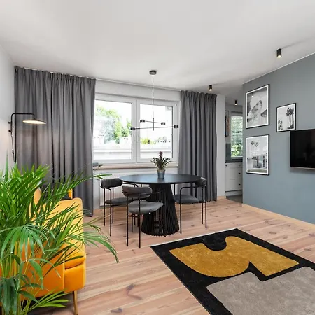 Apartment Walecznych 51 By Homeprime Warsaw