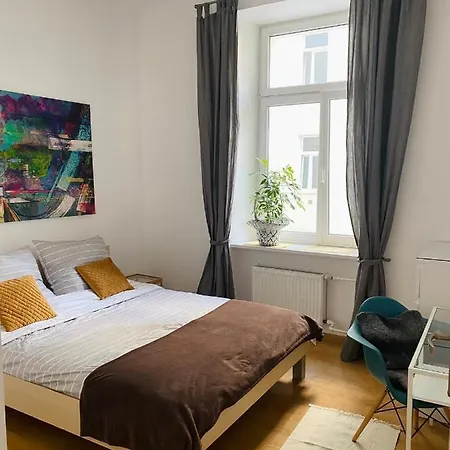 Sienna Apartment *