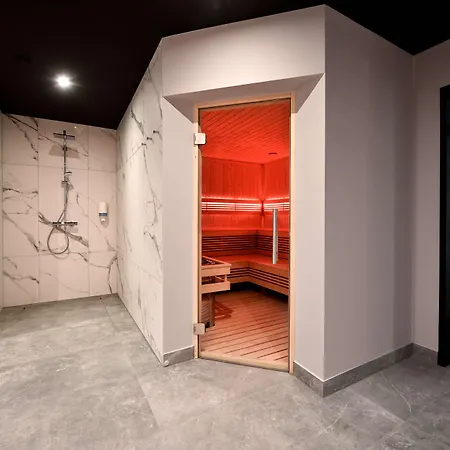 Radisson Collection Hotel, 5* Varşova